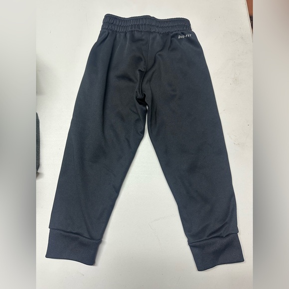 Nike 2pc track suit - Picture 6 of 6